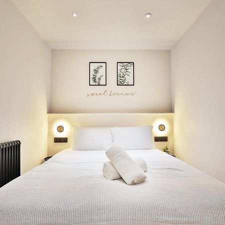 Stunning Luxury Townhouse In Centre Of Manchester Exterior photo