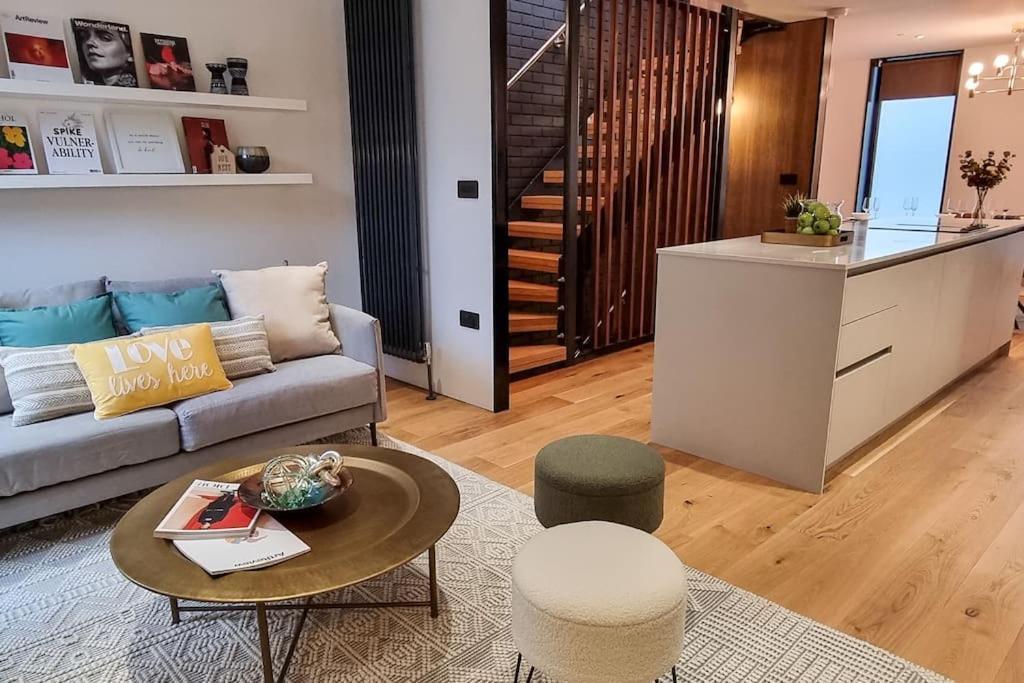 Stunning Luxury Townhouse In Centre Of Manchester Exterior photo