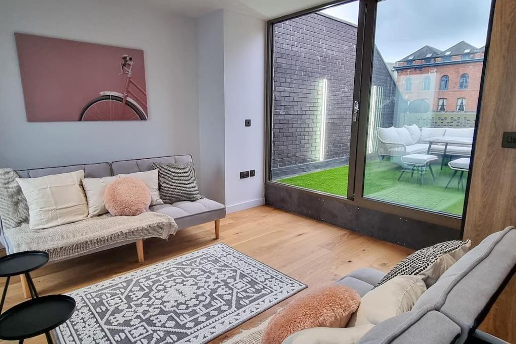 Stunning Luxury Townhouse In Centre Of Manchester Exterior photo