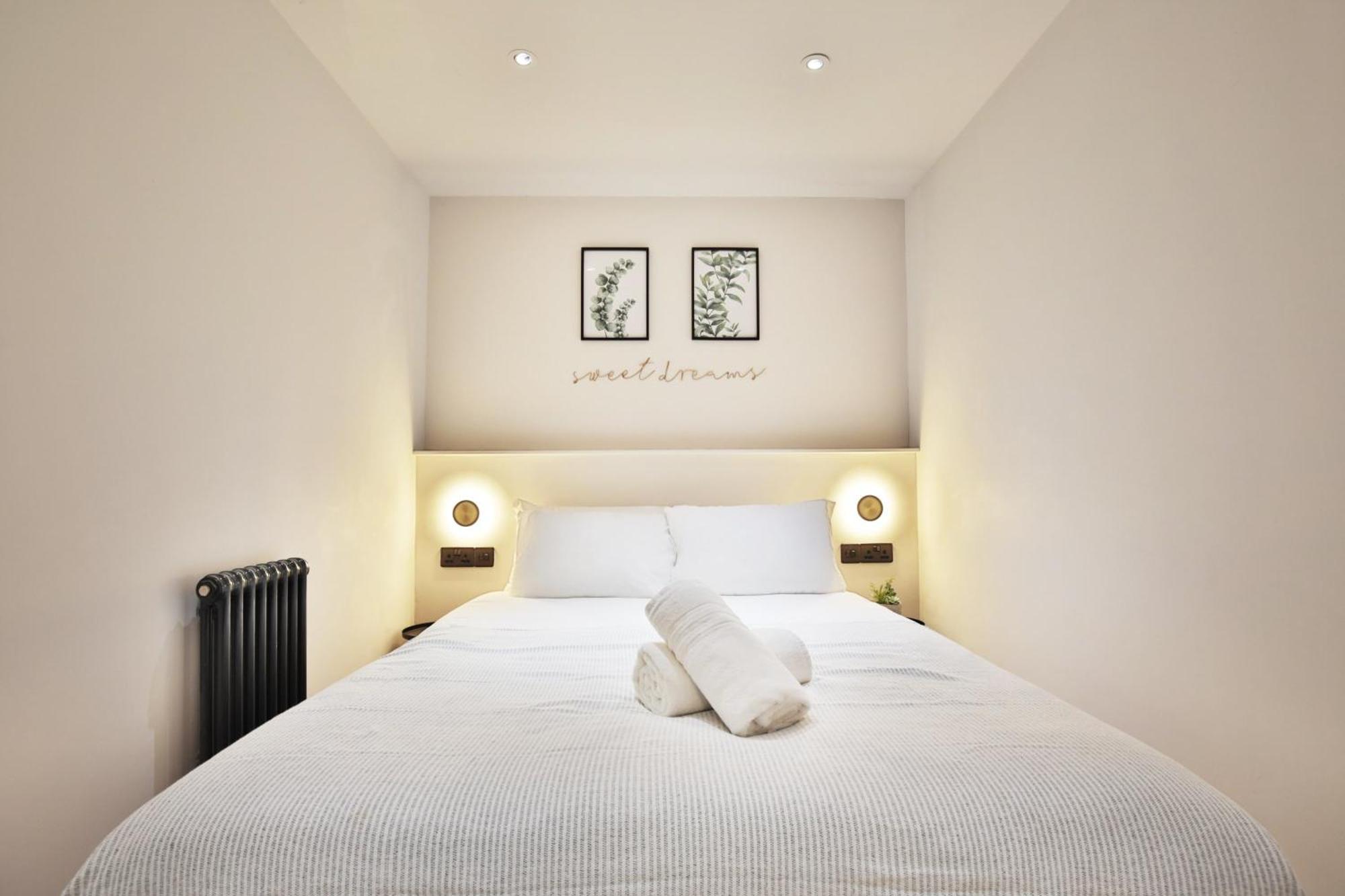 Stunning Luxury Townhouse In Centre Of Manchester Exterior photo