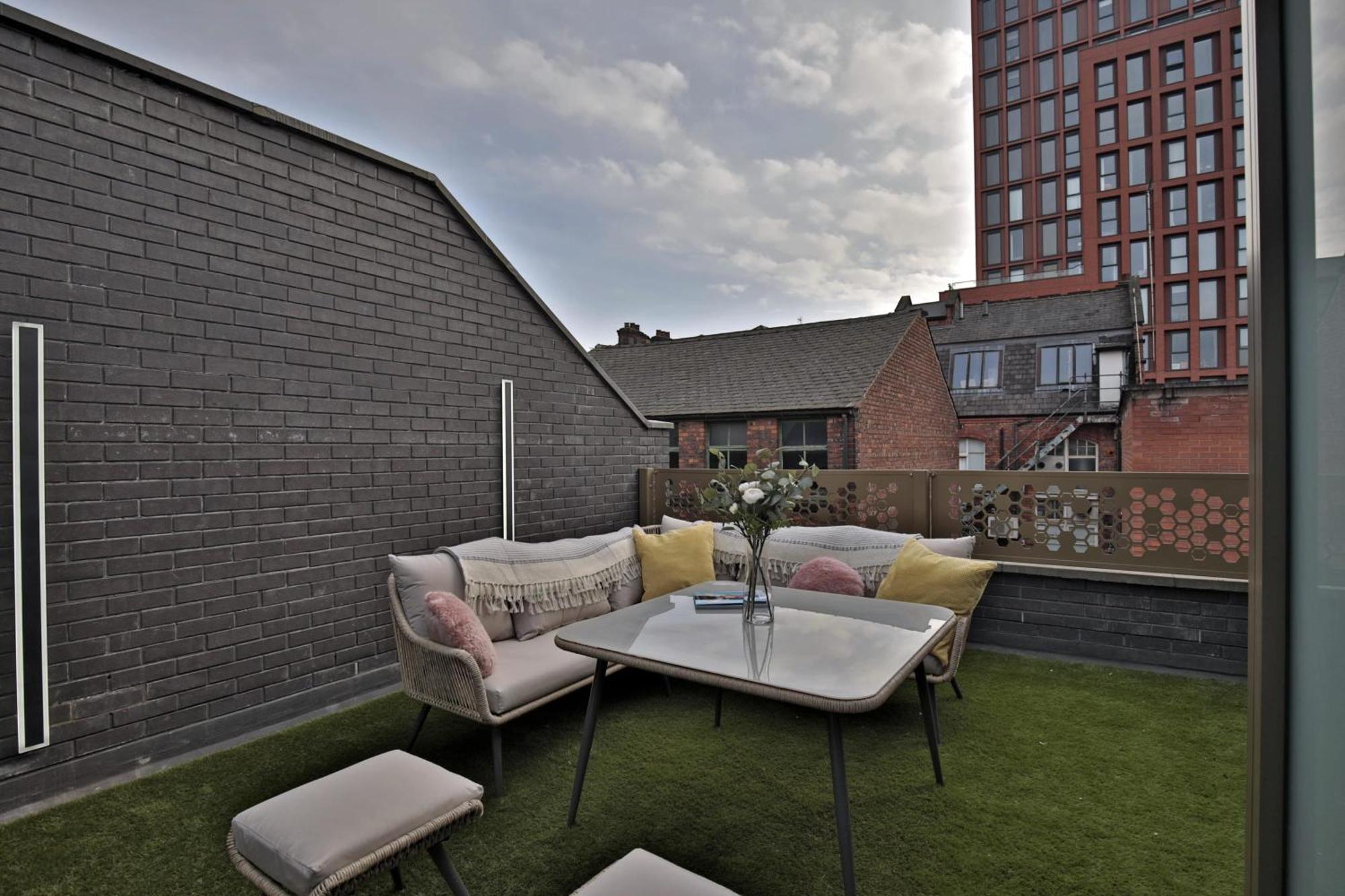 Stunning Luxury Townhouse In Centre Of Manchester Exterior photo