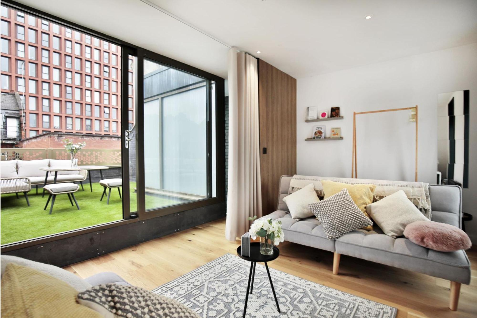 Stunning Luxury Townhouse In Centre Of Manchester Exterior photo